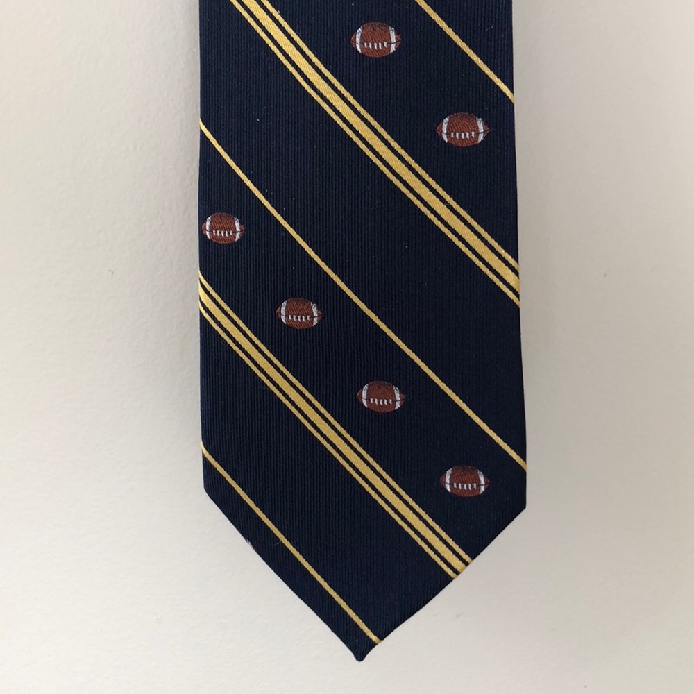 Croft & Barrow mens tie navy yellow football pattern theme College Pro Sport